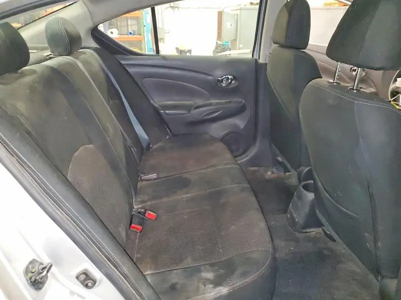 2019 NISSAN VERSA SV  