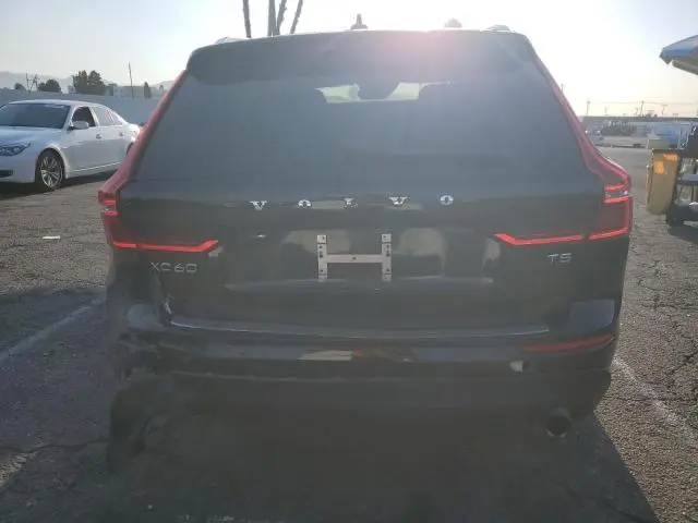 2019 VOLVO XC60 T5 MOMENTUM  