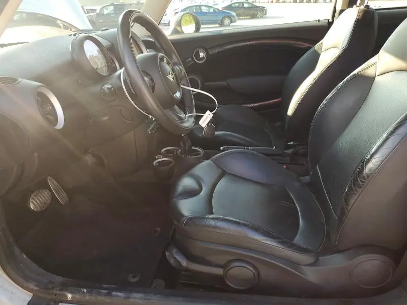 2013 MINI COOPER S  
