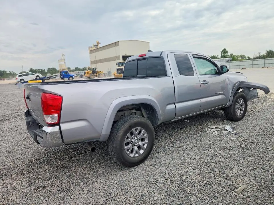 2016 TOYOTA TACOMA SR5  