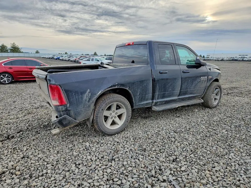2014 RAM 1500 ST  