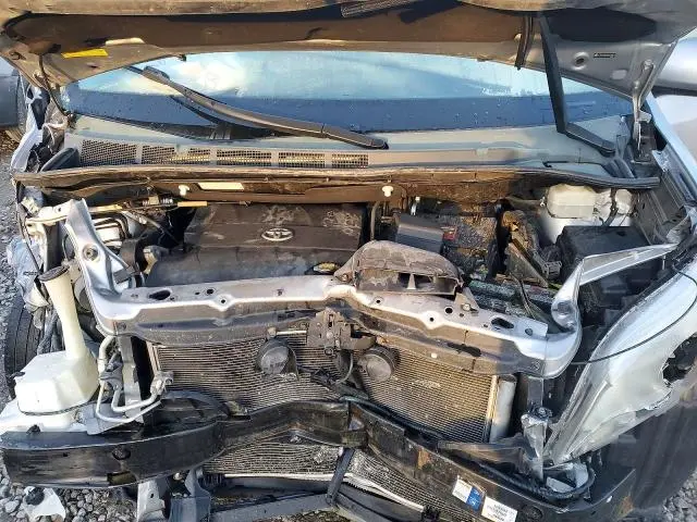 2013 TOYOTA SIENNA XLE 8-PASSENGER  