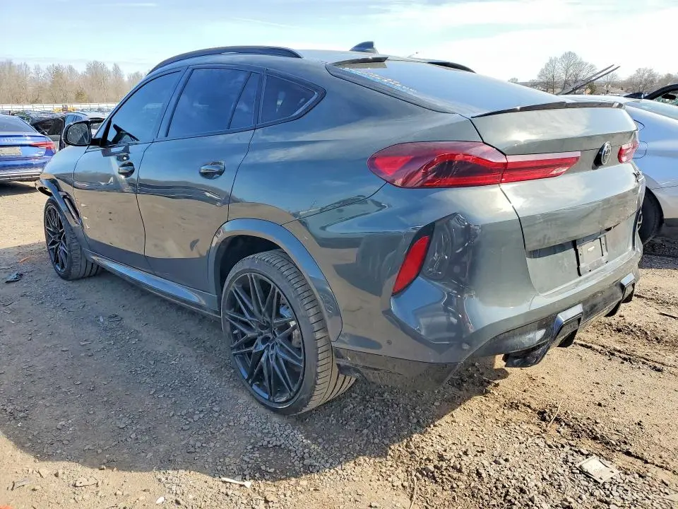 2022 BMW X6 M  