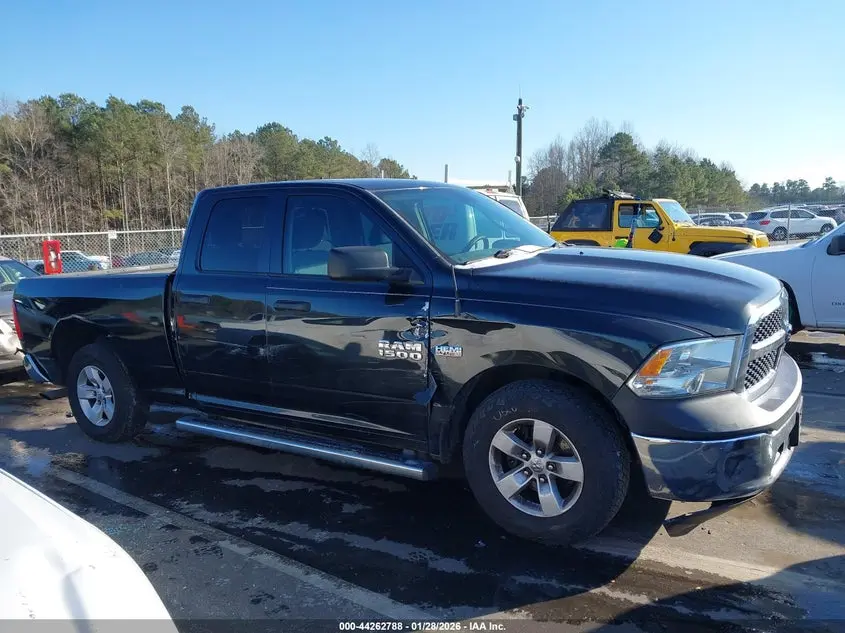 2017 RAM 1500 TRADESMAN  4X2 6'4 BOX