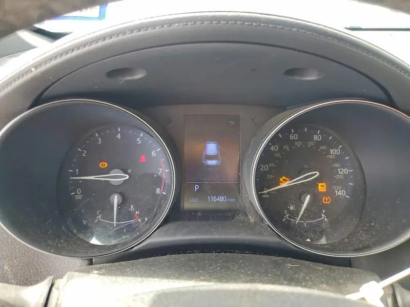2019 TOYOTA C-HR XLE  