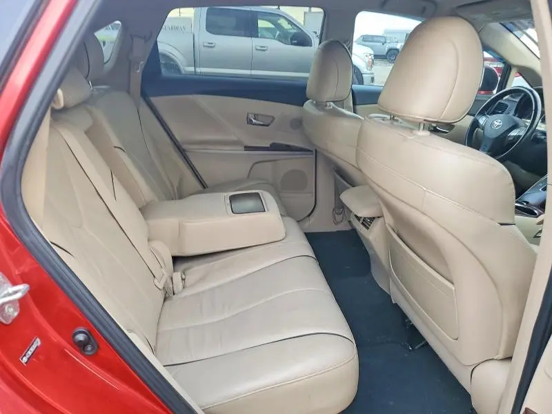 2010 TOYOTA VENZA AWD V6  