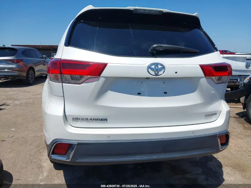 2018 TOYOTA HIGHLANDER LIMITED