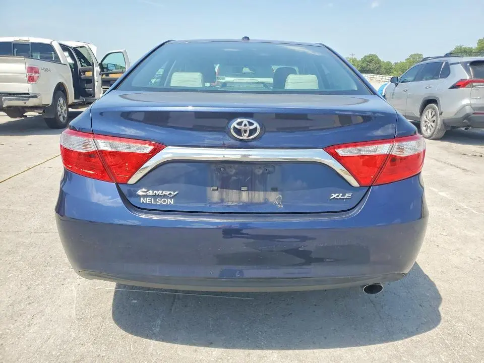 2015 TOYOTA CAMRY XLE  