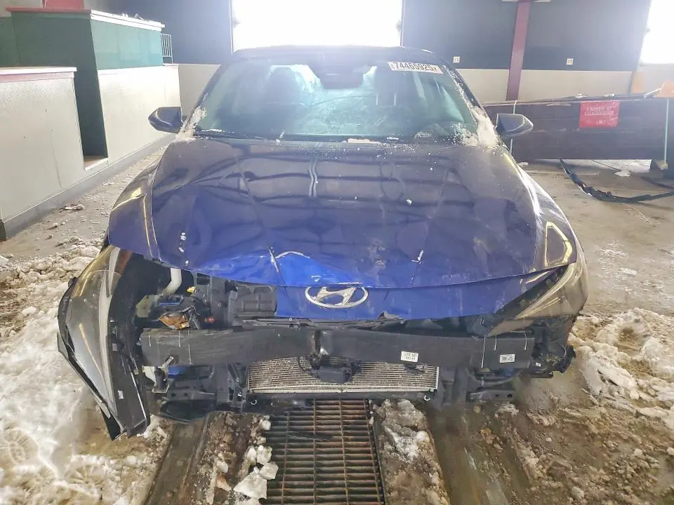 2023 HYUNDAI ELANTRA LIMITED  