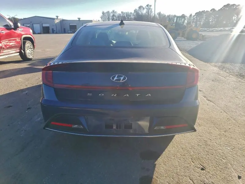 2021 HYUNDAI SONATA SE  