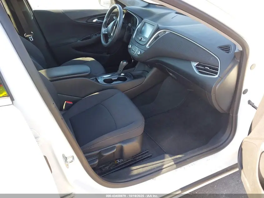 2017 CHEVROLET MALIBU LS