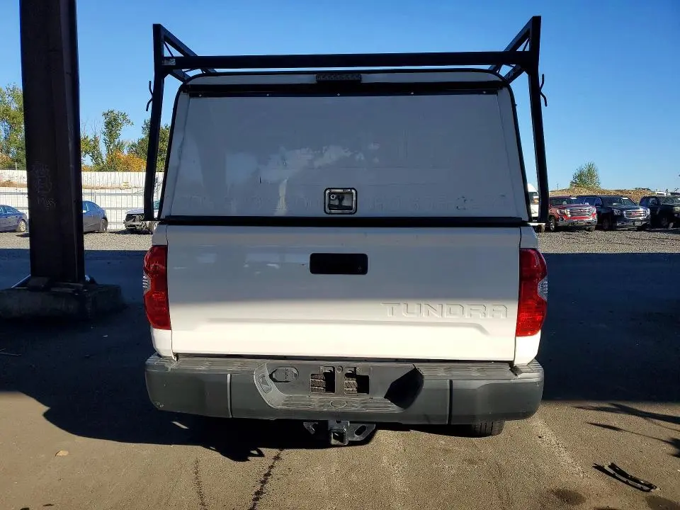 2018 TOYOTA TUNDRA SR  