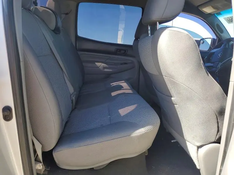 2012 TOYOTA TACOMA V6  