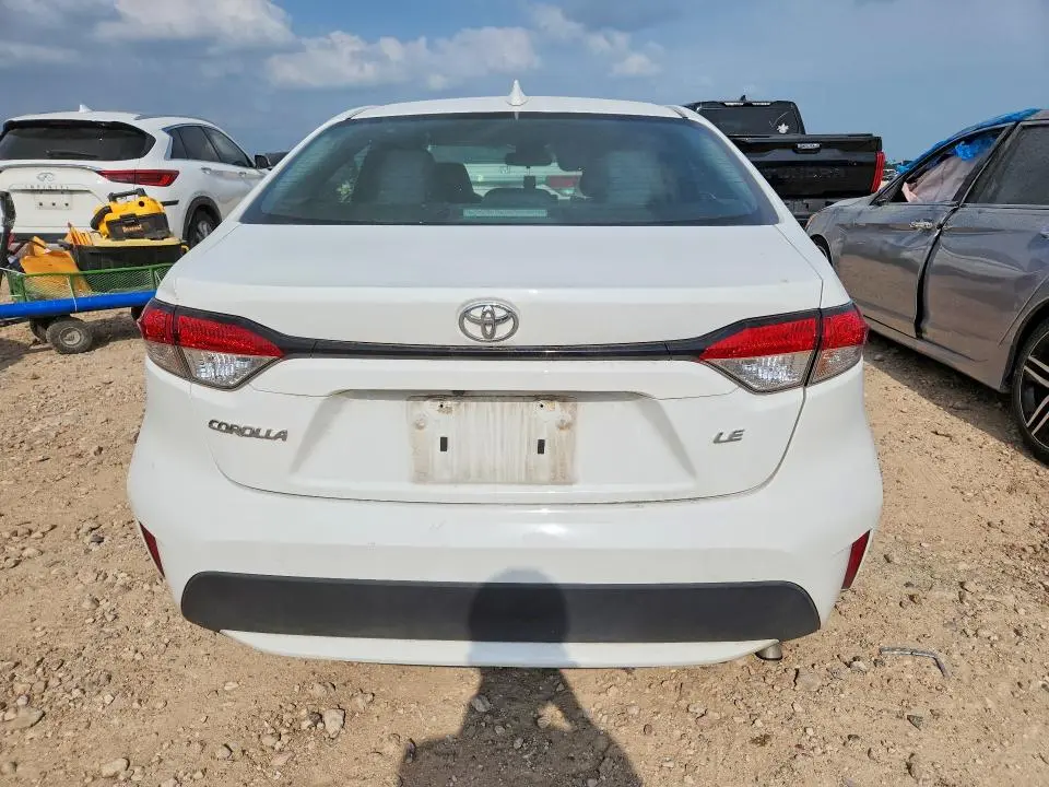2022 TOYOTA COROLLA LE  