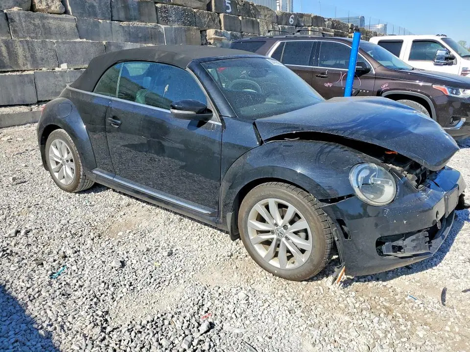 2013 VOLKSWAGEN BEETLE   