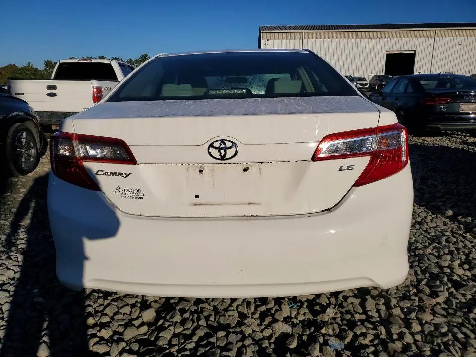 2013 TOYOTA CAMRY LE  