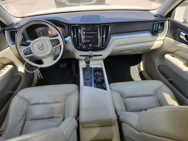 2018 VOLVO XC60 T6  