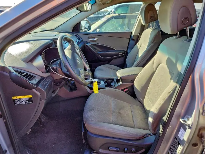 2016 HYUNDAI SANTA FE SE  