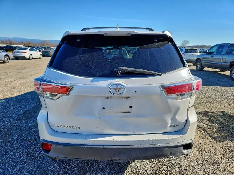 2015 TOYOTA HIGHLANDER XLE  