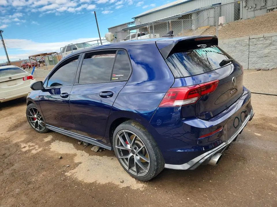 2022 VOLKSWAGEN GTI S  