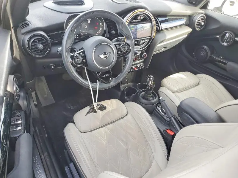 2021 MINI COOPER S  