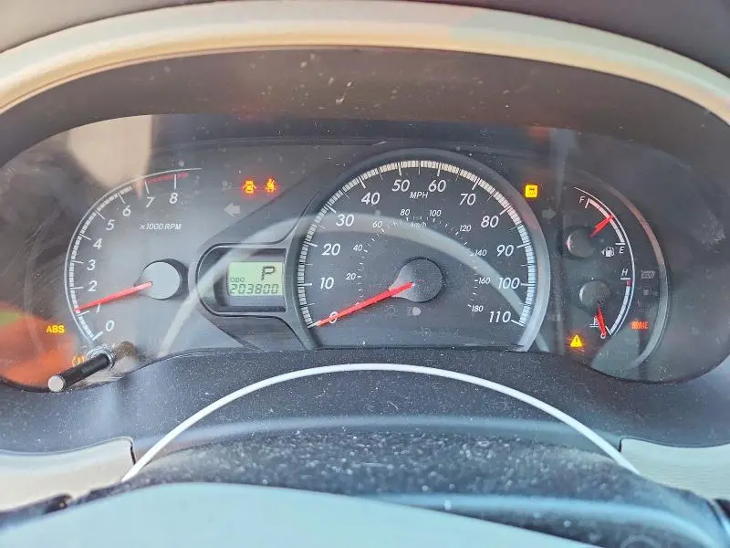 2013 TOYOTA SIENNA LE  