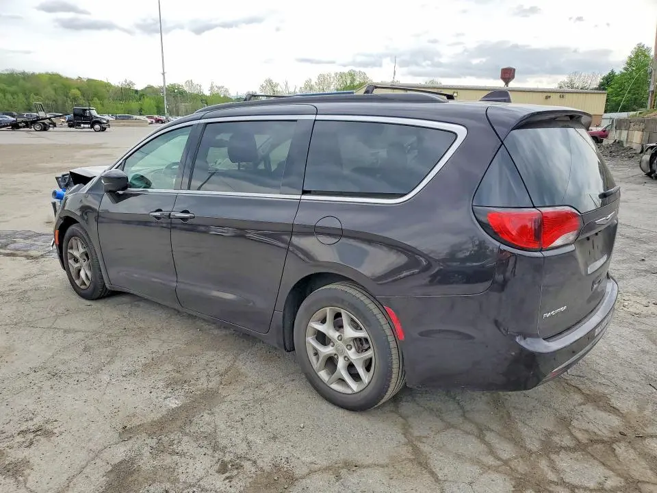2017 CHRYSLER PACIFICA TOURING L  