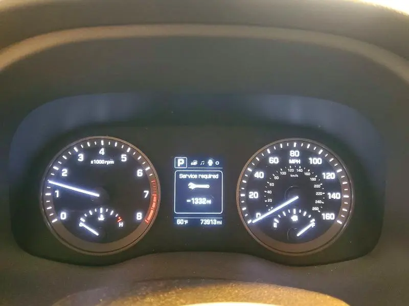 2017 HYUNDAI TUCSON SE  