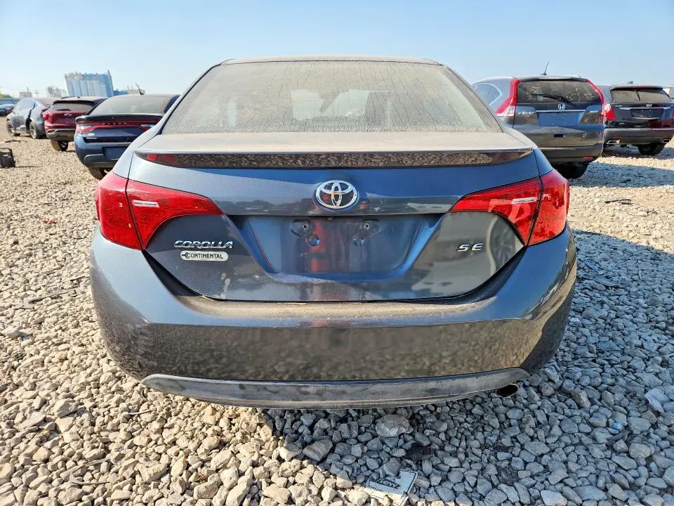 2019 TOYOTA COROLLA SE  