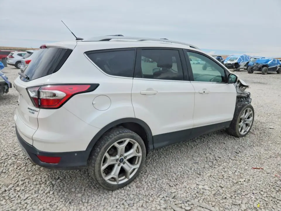 2017 FORD ESCAPE TITANIUM  
