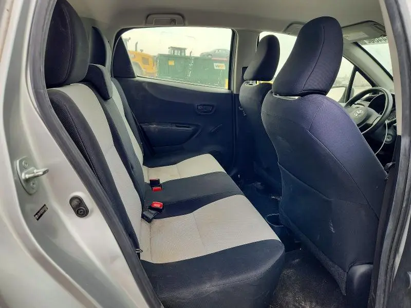 2014 TOYOTA YARIS 5-DOOR L  