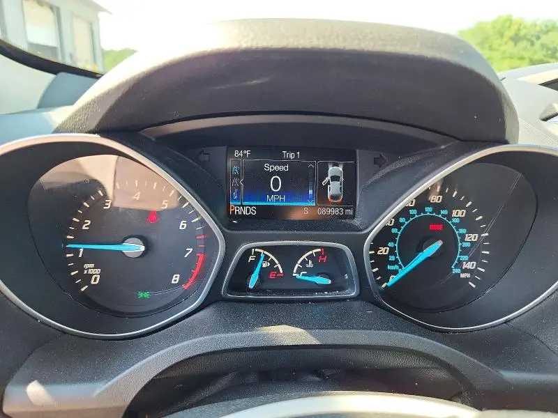 2016 FORD ESCAPE SE  