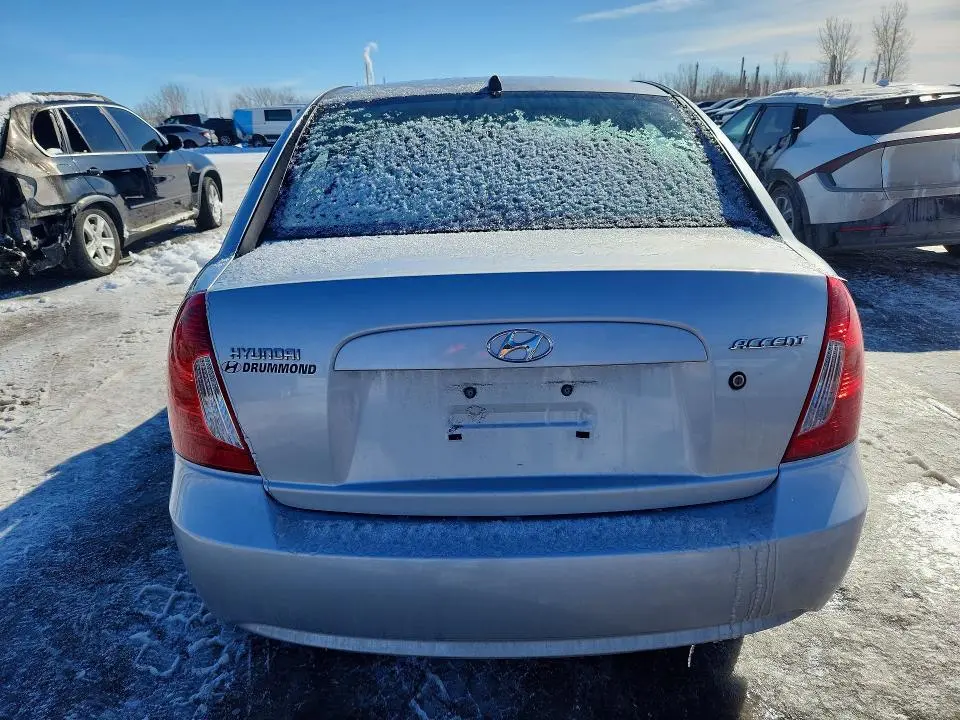 2011 HYUNDAI ACCENT GLS  