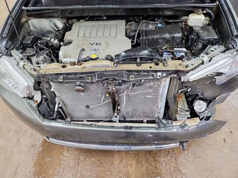 2011 TOYOTA HIGHLANDER BASE  