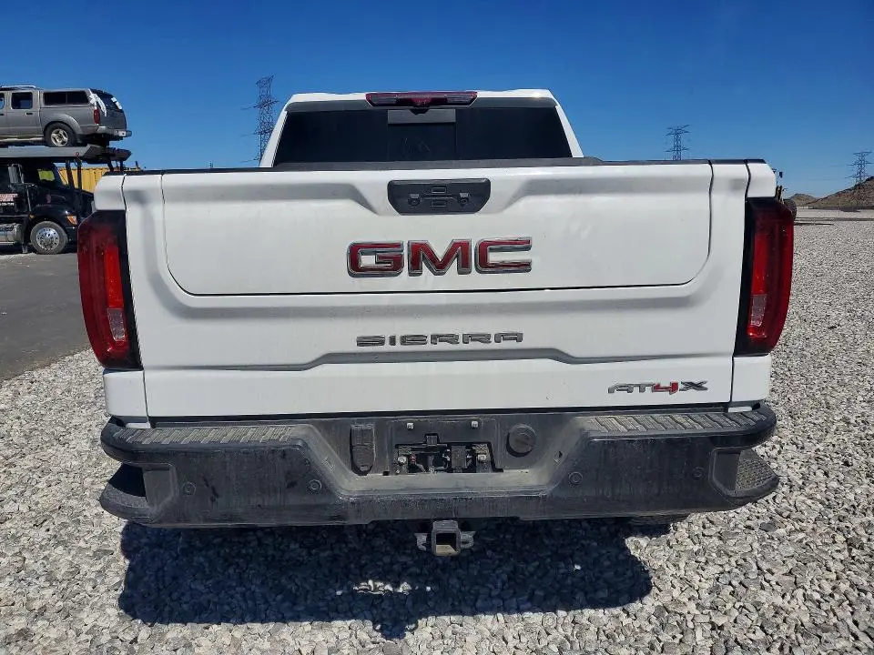 2023 GMC SIERRA K1500 AT4X  