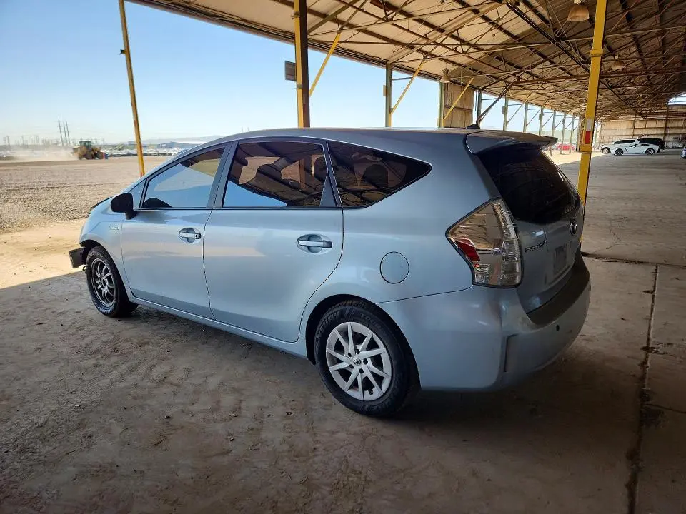 2014 TOYOTA PRIUS V TWO  