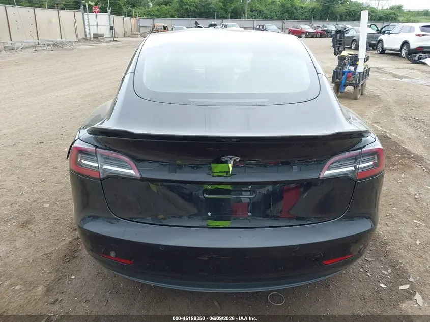 2018 TESLA MODEL 3  