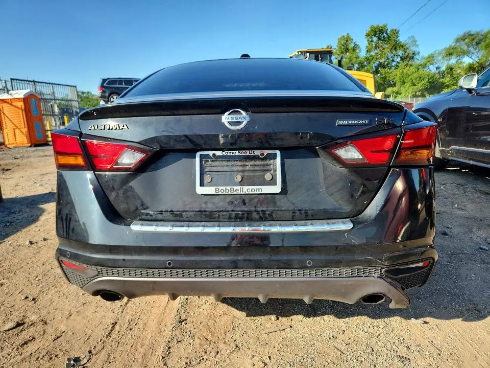 2022 NISSAN ALTIMA SR  