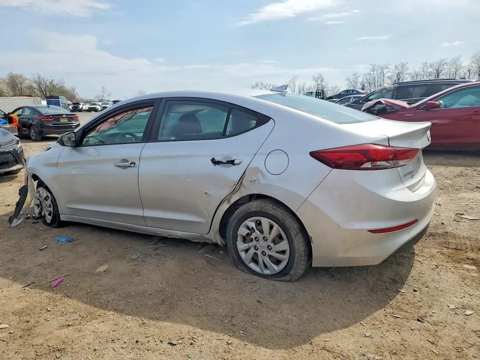 2018 HYUNDAI ELANTRA SE  