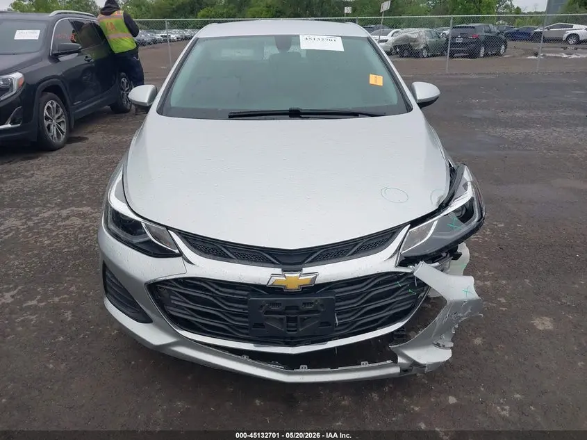2019 CHEVROLET CRUZE LT