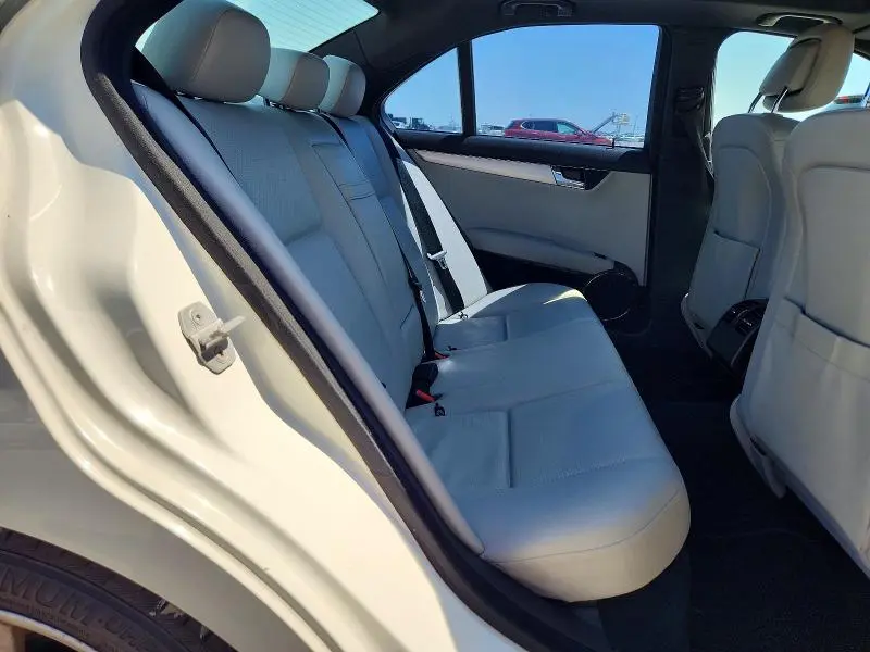 2010 MERCEDES-BENZ C 300  