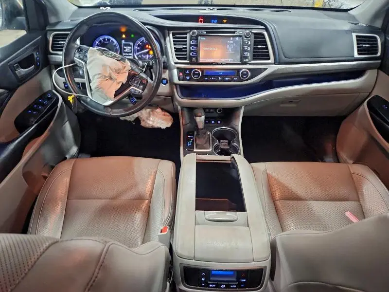 2017 TOYOTA HIGHLANDER LIMITED  