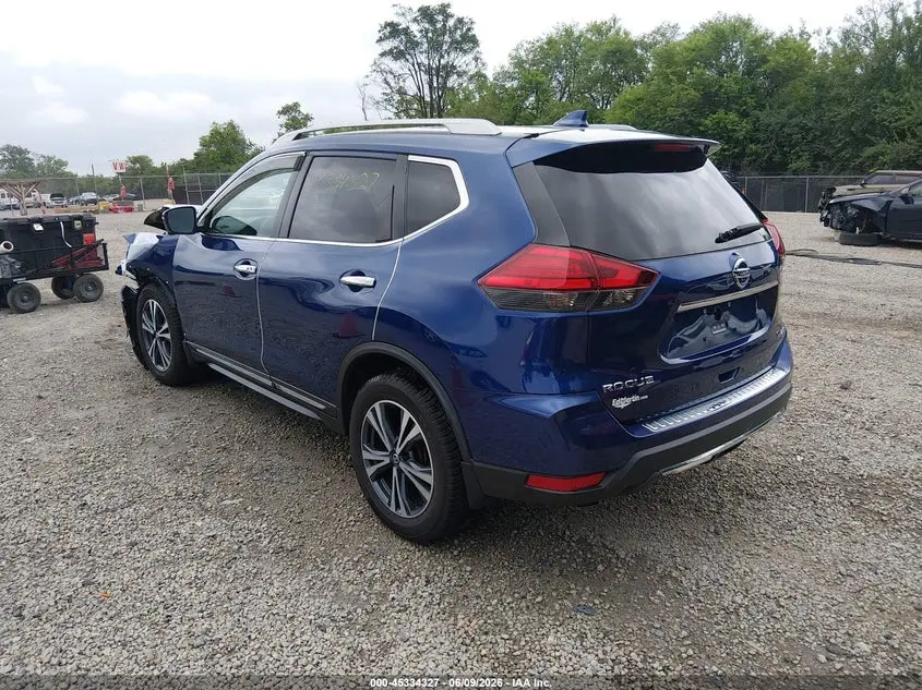2017 NISSAN ROGUE SL