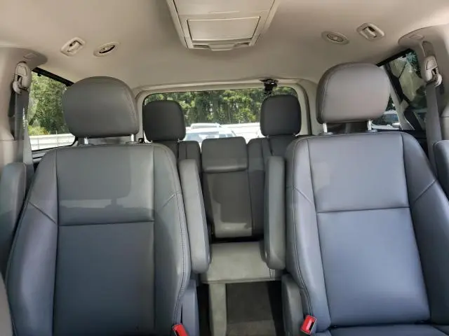 2011 VOLKSWAGEN ROUTAN SE  