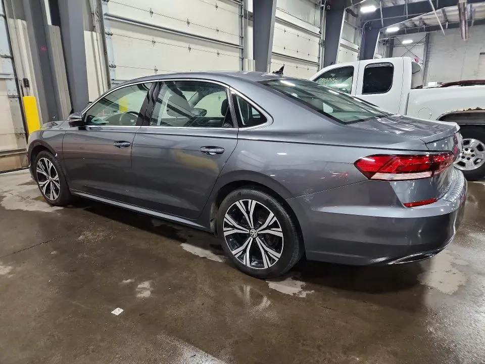 2022 VOLKSWAGEN PASSAT SE  