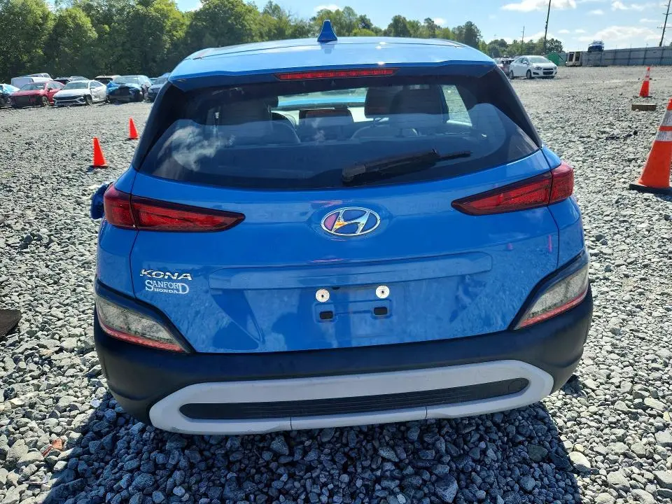 2022 HYUNDAI KONA SE  