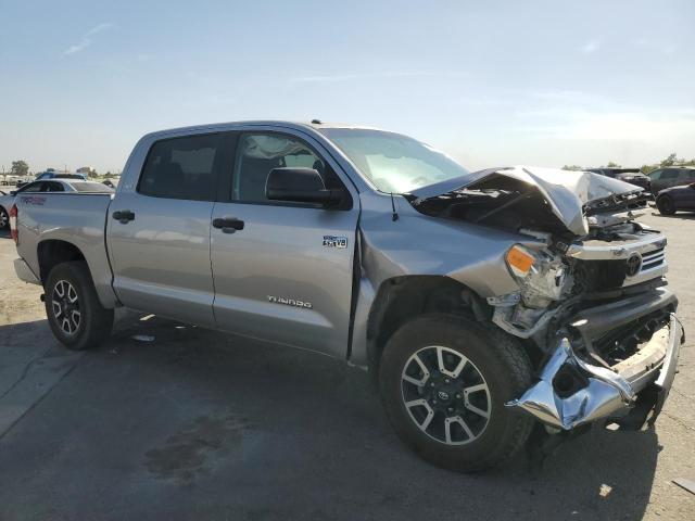 2017 TOYOTA TUNDRA CREWMAX SR5