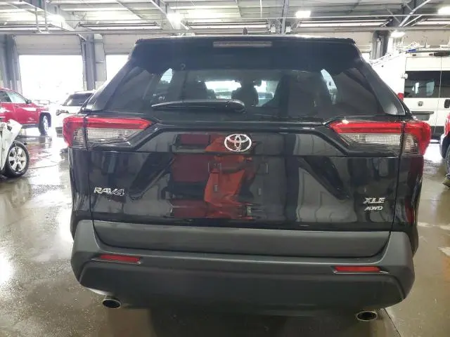 2024 TOYOTA RAV4 XLE  