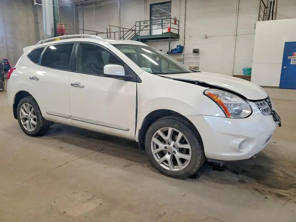 2011 NISSAN ROGUE S  