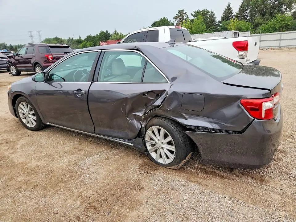 2014 TOYOTA CAMRY XLE V6  
